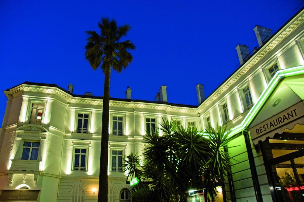 Hotel Excelsior Saint-Raphaël Esterno foto