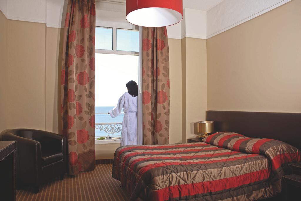 Hotel Excelsior Saint-Raphaël Esterno foto