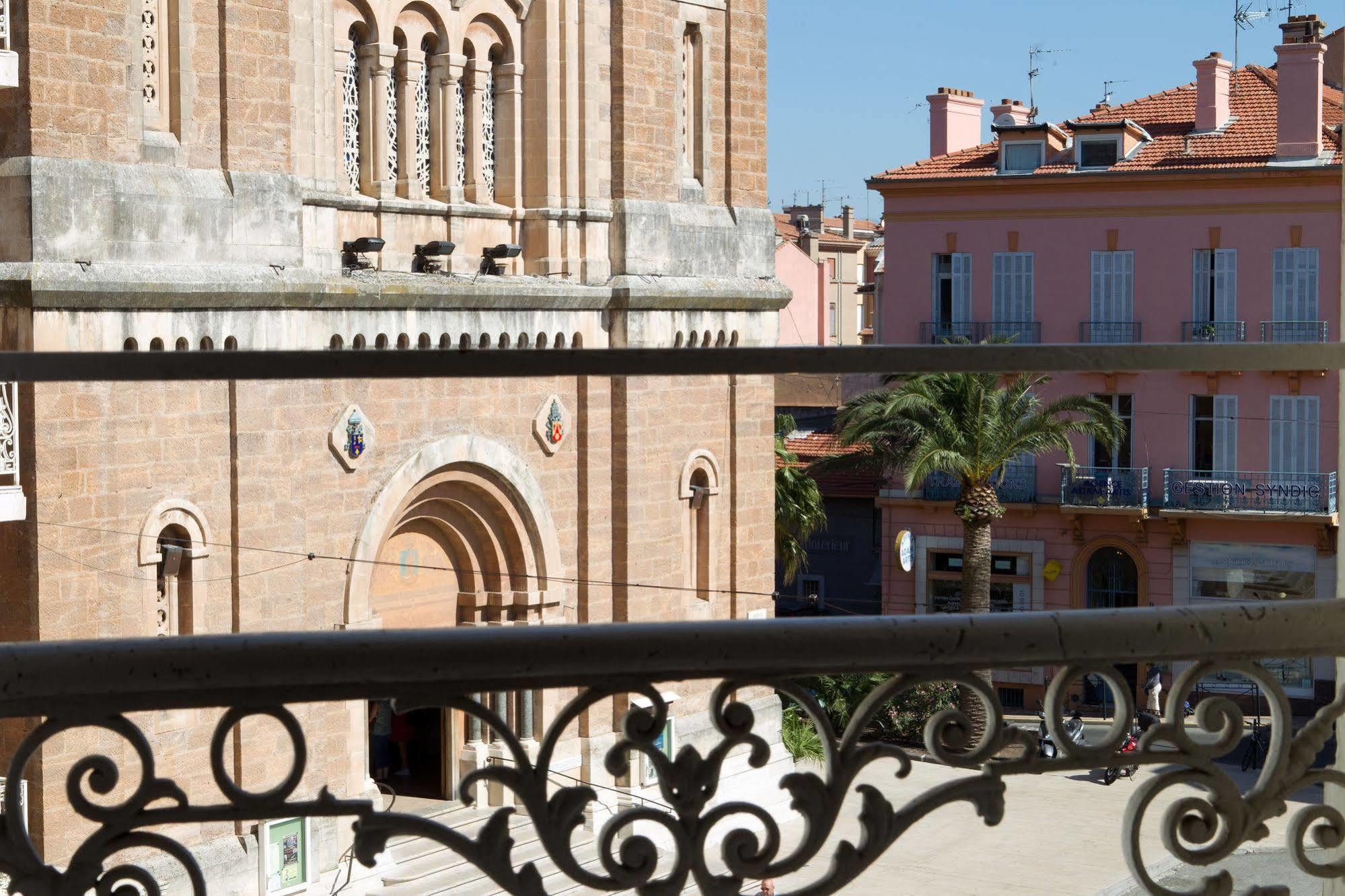 Hotel Excelsior Saint-Raphaël Esterno foto
